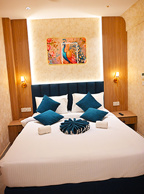 Hotel Aashraya Vrindavan